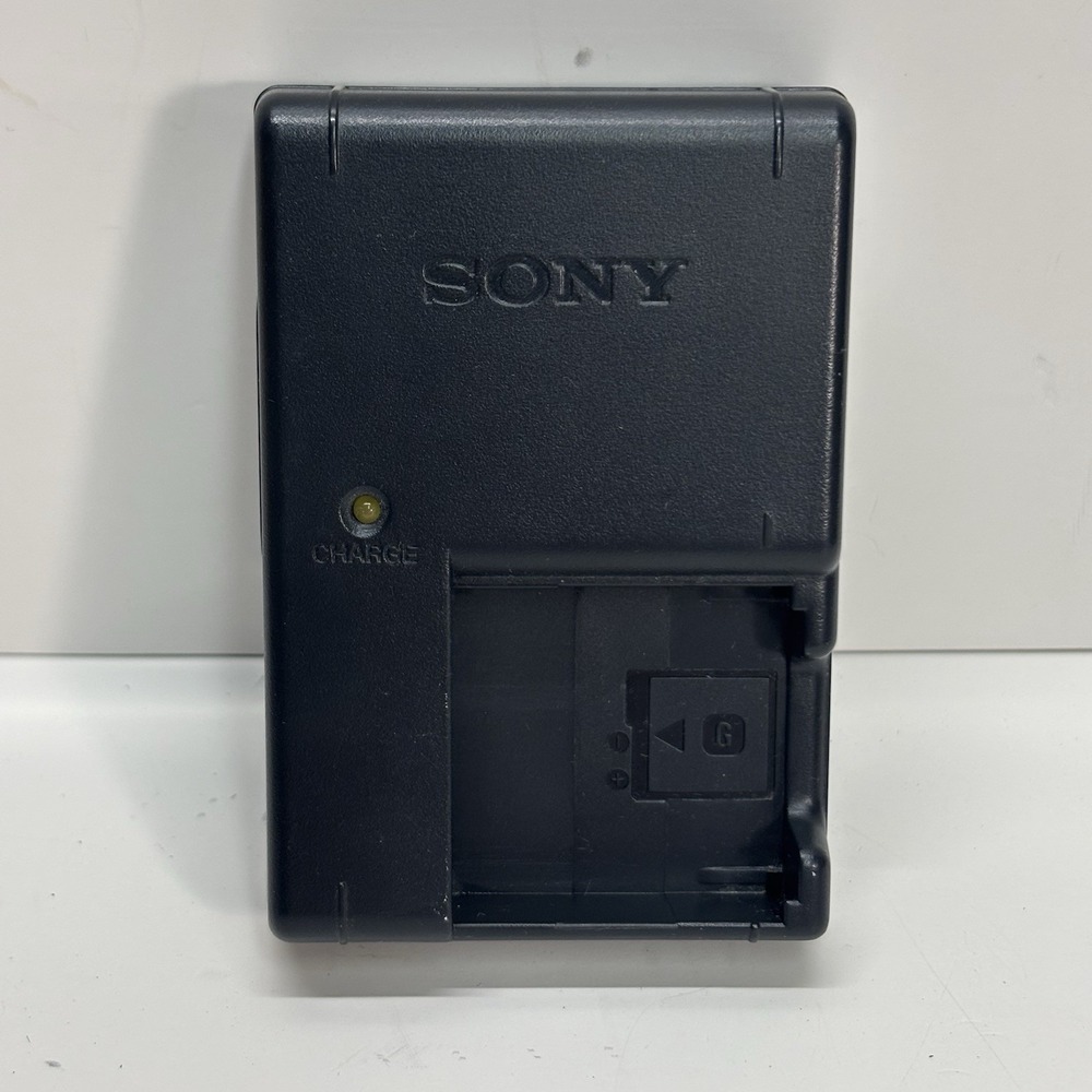 Genuine OEM SONY Cybershot‎ BC-CSGB Battery Charger w/NP-BG1 Lithium Ion Battery
